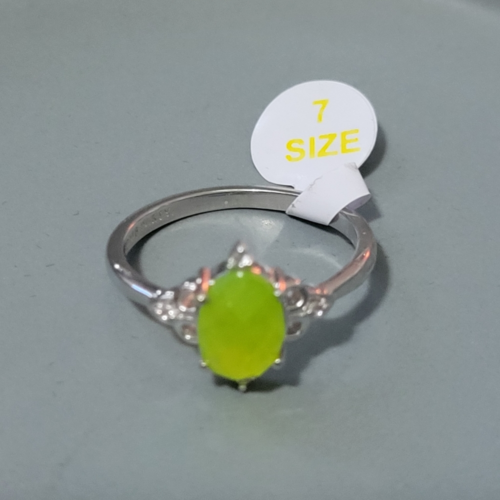 Genuine Peridot Quartz August Birthstone 💍